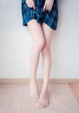 她唇之下在线观看_迅雷在线观看