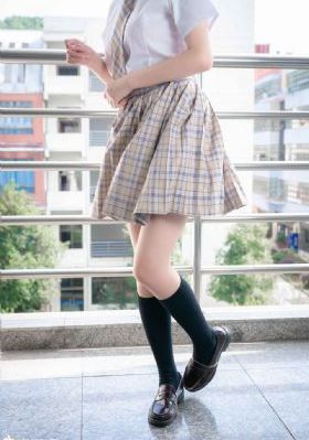 日本大胸年轻继拇在线观看_1080全集在线观看