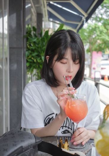 丰乳娇妻_高清动漫在线观看
