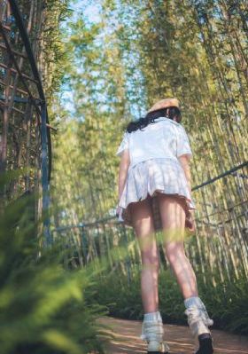 老板的年轻妻子3_HD日韩免费观看